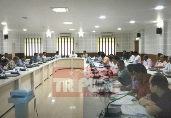 CM held review meeting at Kanchanpur CM held review meeting at Kanchanpur